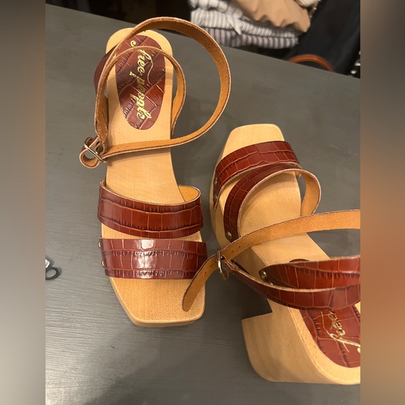 Free People Brown Strappy Sandals - Picture 3 of 5